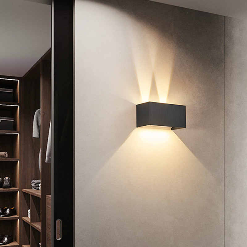 Modern Minimalist Aluminum Adjustable LED Wall Sconce for Entryway