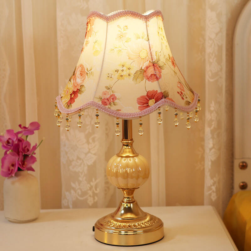 Traditional Vintage Floral Fabric Table Lamp with Glass Hardware Plating for Bedroom Lighting - Elegant Home Decor, Stylish Bedside Lamp, Retro Design, Antique Accent Lighting, Soft Illumination, Decorative Bedroom Lamp, Classic Floral Pattern Design, Uni