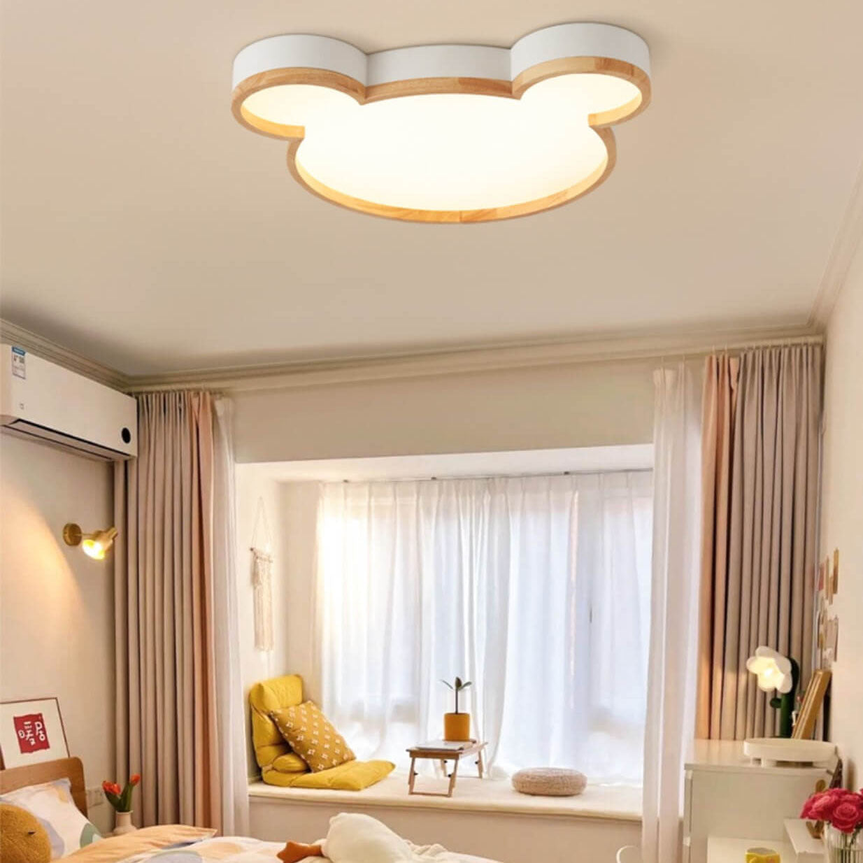 Nordic Wood Bear Shape LED Kids Ceiling Light - Flush Mount Illumination for Children's Room