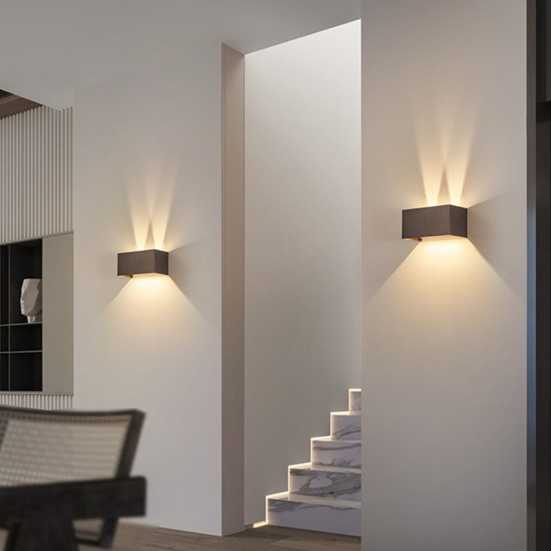 Modern Minimalist Aluminum Adjustable LED Wall Sconce for Entryway