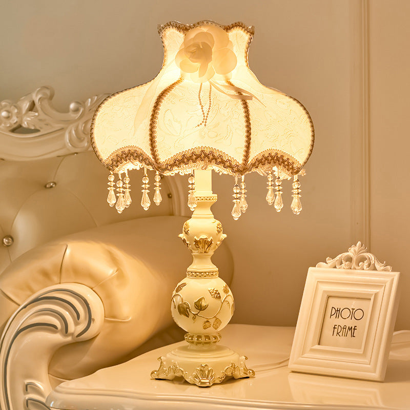 Traditional European Vase Base Resin Fabric 1-Light Table Lamp for Bedroom Lighting Decor Home Accent Vintage Style. Elegant Nightstand Lamp with Soft Warm Glow Ideal for Reading and Relaxation. Classic Design Perfect for Rustic or Modern Interiors. High-