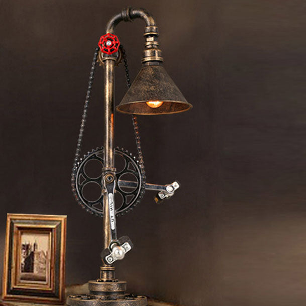 Contemporary Industrial Iron Gear Plumbing Metal 1-Light Table Lamp for Bedroom, Vintage Style Desk Light, Unique Home Decor, Steampunk Nightstand Lamp, Adjustable Lighting, Modern Industrial Design, Rustic Indoor Lighting, Creative Desk Lamp for Living R