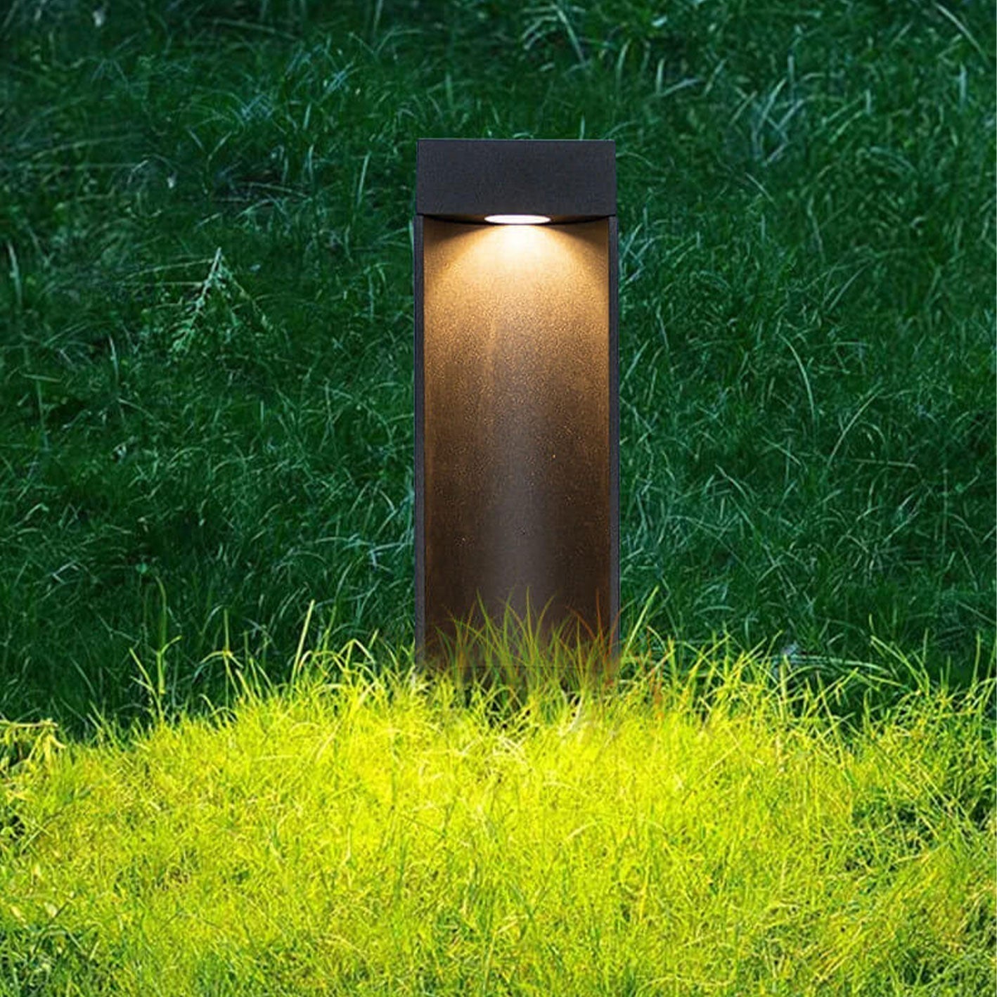 Square Aluminum LED Outdoor Garden Path Lamp - Durable Lighting for Your Lawn