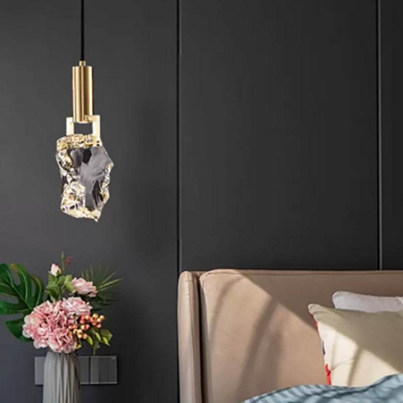 Modern Luxury Copper Irregular Crystal LED Pendant Light for Living Room