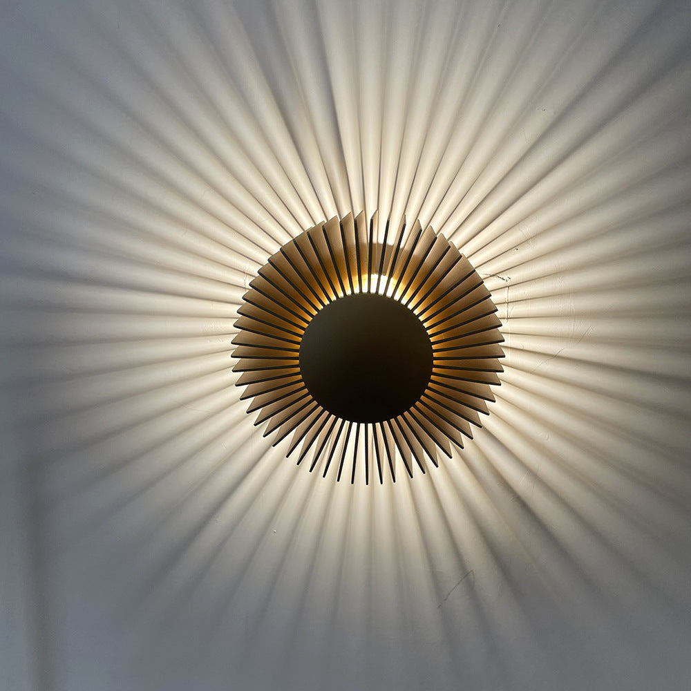 Modern Minimalist Aluminum Round Sun Flower LED Wall Sconce for Living Room