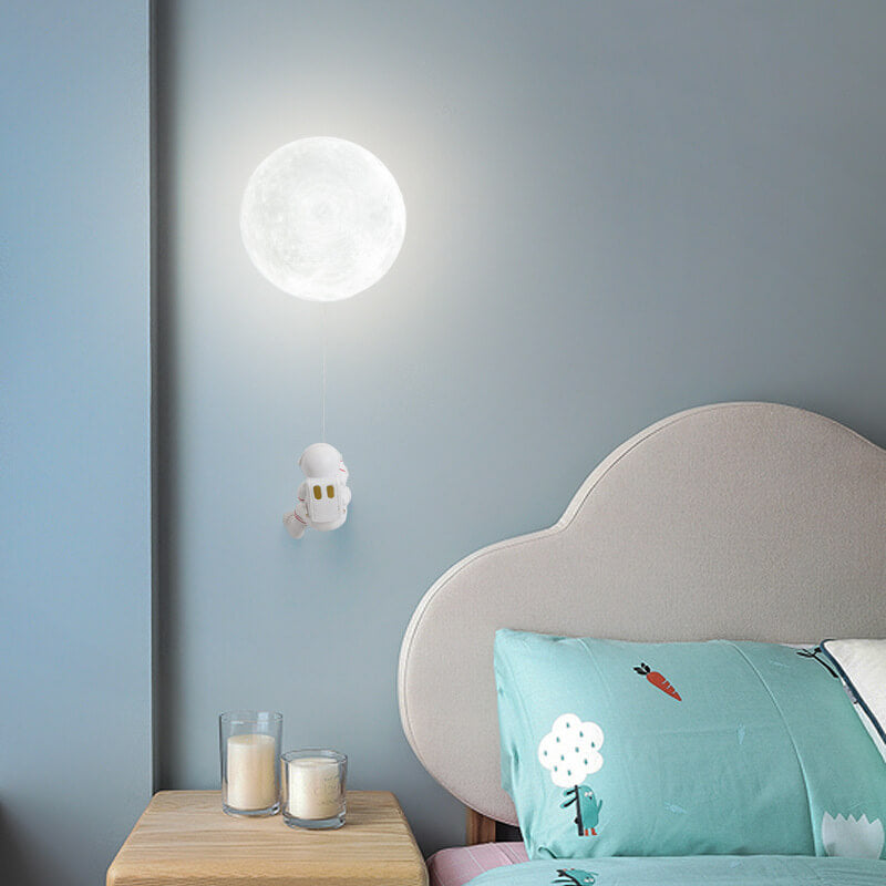 Contemporary 3D Printed Moon Shade Resin Astronaut 1-Light Wall Sconce Lamp for Bedroom, Unique Astronaut Decor, Modern Space-Themed Lighting, Ideal for Kids Room, Nursery Decor, Cosmic Wall Light, Artistic Home Lighting Fixture, Ambient Night Light for S