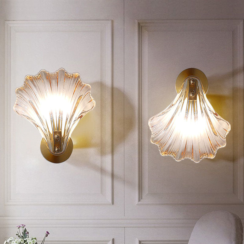 Modern Art Deco Scalloped Shell Amber Glass Wall Sconce Lamp - Brass Frame 1-Light Design for Bedroom