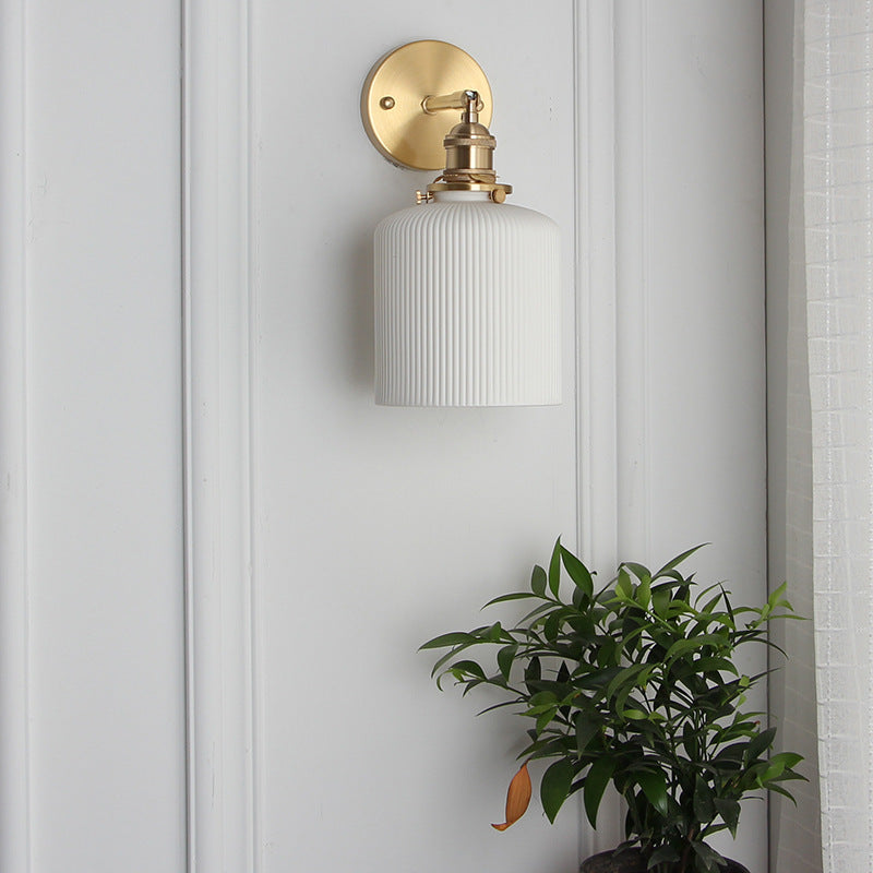 Japanese Retro Minimalist Brass Lucite Wall Sconce 1-Light Lamp