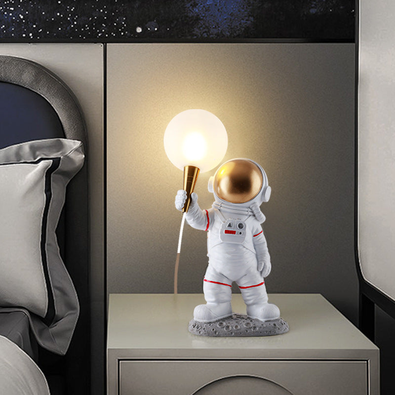 Contemporary Creative Resin ABS Astronaut 1-Light Table Lamp for Bedroom, Unique Astronaut Night Light, Modern Kids Room Decor, Stylish Desk Lamp for Space Theme, Adjustable LED Lighting, Home Office Accent Lighting, Fun Bedroom Accessories, Decorative As