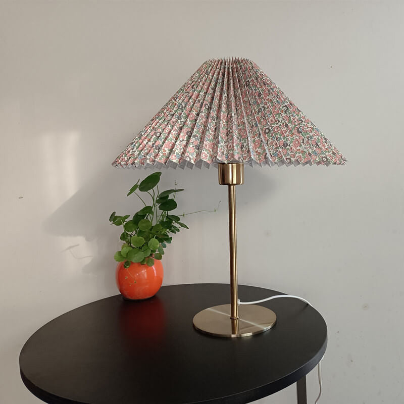 Retro Nostalgic Pleated Umbrella Table Lamp - 1-Light Designer Accent Lighting