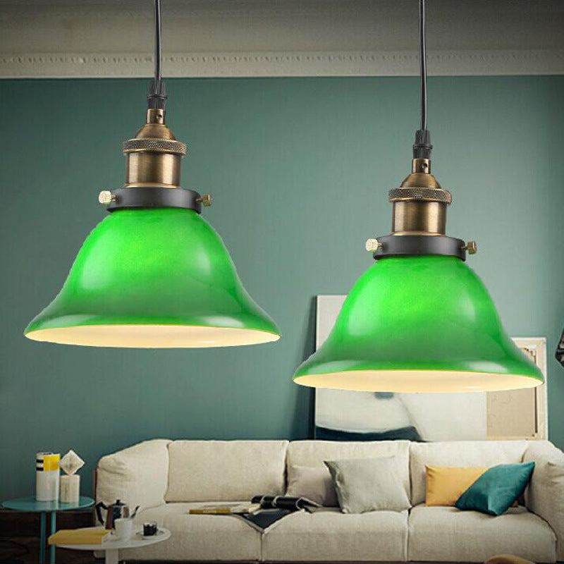 Contemporary Retro Emerald Green Flared Glass Pendant Light for Dining Room

Brighten your dining room with this stylish, contemporary retro pendant light. The emerald green flared glass shade adds a pop of elegance, making it the perfect ceiling fixture