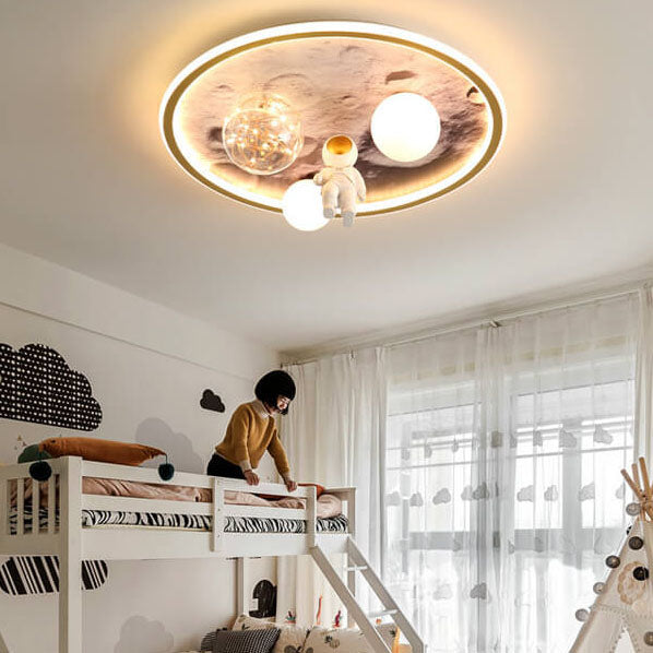 Children's Cartoon Astronaut Moon Acrylic LED Flush Mount Ceiling Light for Kids Room, Space Theme Bedroom Lighting, Cute Astronaut Design, Kids Night Light, Durable & Energy Efficient Ceiling Fixture, Ideal for Nursery & Playroom Decor