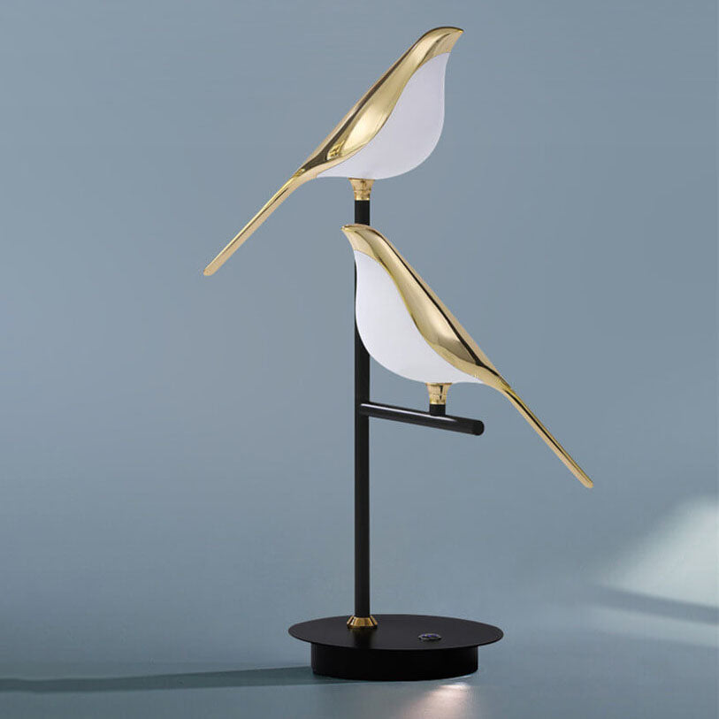 Nordic Minimalist Magpie LED Table Lamp - Contemporary Bird Design, Soft Light, Energy Efficient, Ideal for Home Decor