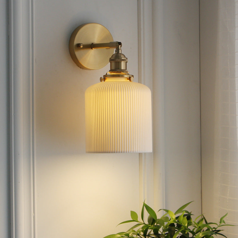 Japanese Retro Minimalist Brass Lucite Wall Sconce Lamp - 1-Light Oval Design
