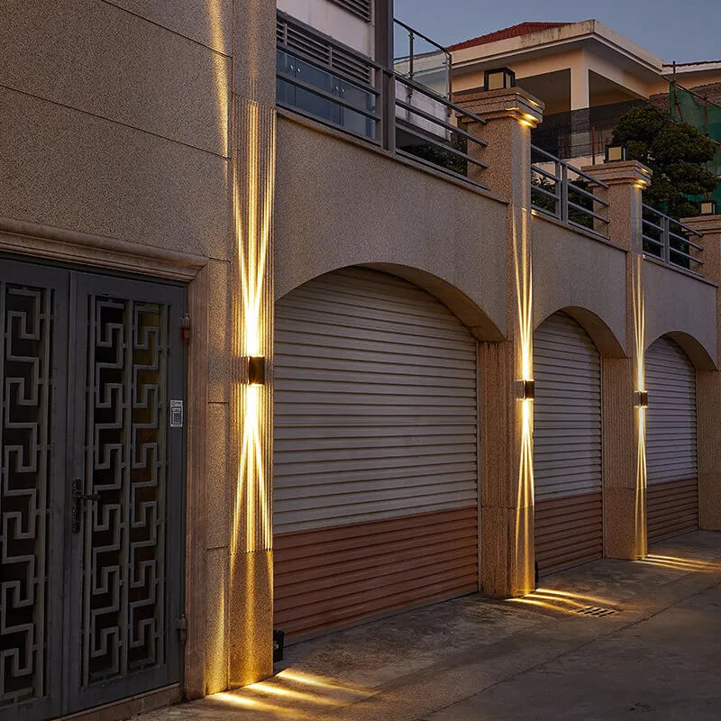 Modern Minimalist Aluminum LED Outdoor Wall Sconce for Patio Lighting