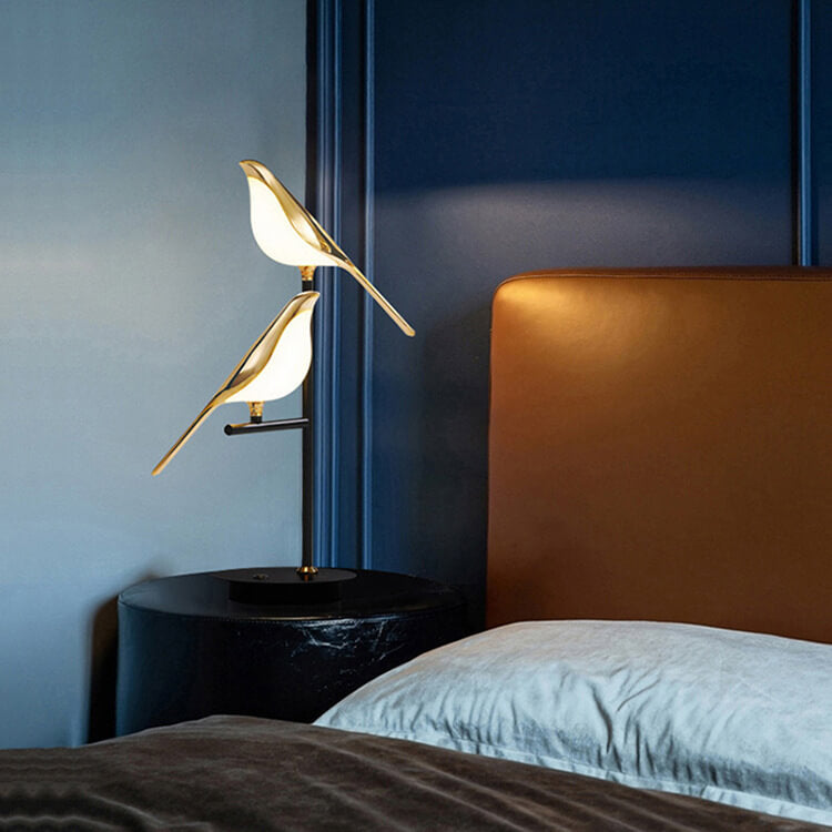Nordic Minimalist Magpie Bird LED Table Lamp, Modern Scandinavian Lighting, Stylish Nightstand Lamp, Contemporary Home Decor, Unique Bird Design, Decorative Accent Light, Eco-Friendly LED Lamp, Soft Ambient Lighting, Minimalist Interior Design, Gifts for