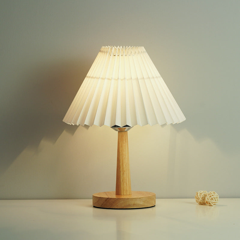 Vintage Pleated Umbrella-shaped LED Table Lamp, Retro LED Desk Light, Stylish Home Decor, Adjustable Brightness, Unique Lighting Design, Mid-century Modern Table Lamp, Warm Light for Living Room, Decorative Nightstand Lamp, Elegant Office Lighting, Vintag