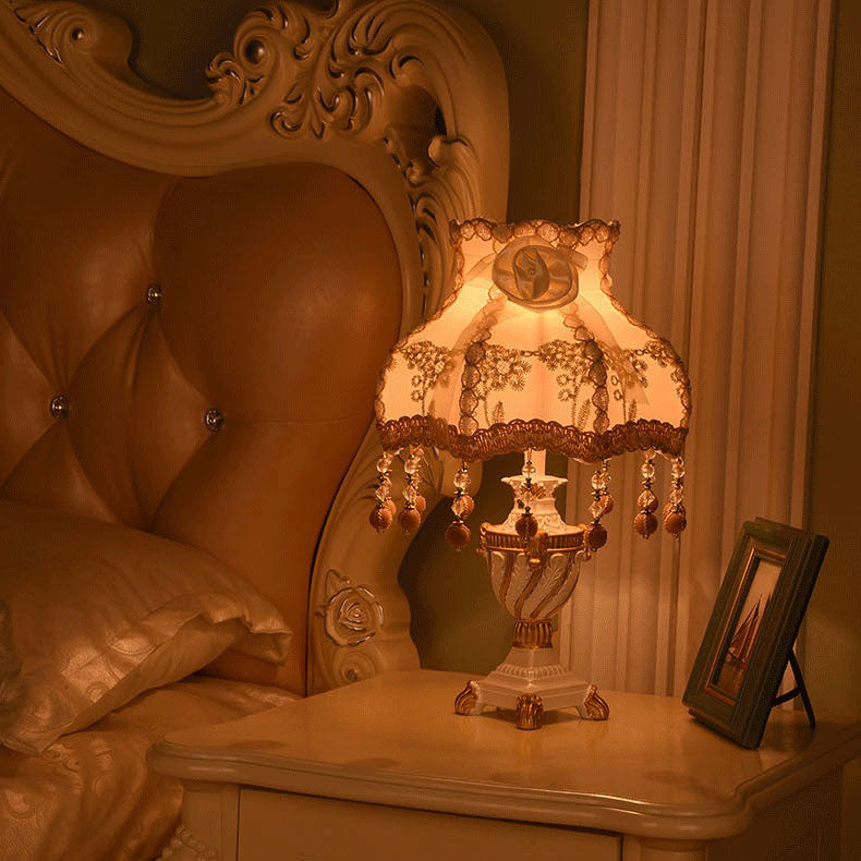 European Luxury Lace Resin Table Lamp - 1-Light Elegance for Home Decor