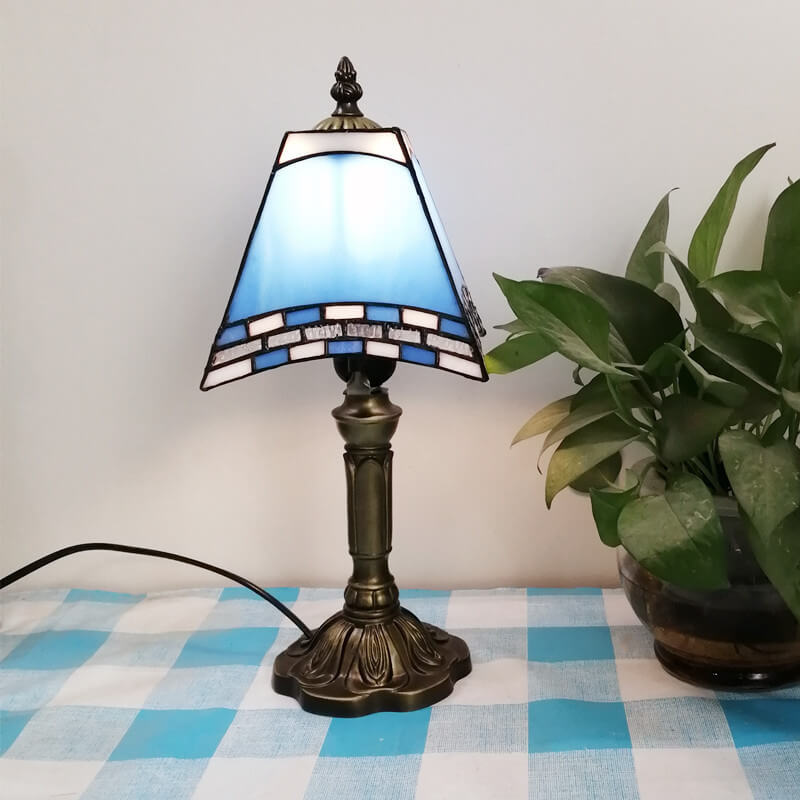 Traditional Tiffany Square Stained Glass Table Lamp - 1-Light Iron Fixture for Bedroom Decor