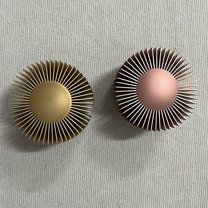 Modern Minimalist Aluminum Round Sun Flower LED Wall Sconce for Living Room