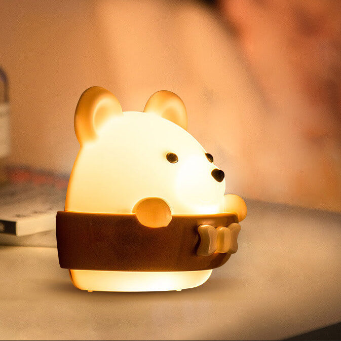 Creative Cartoon ABS Bear LED Night Light Wall Sconce Lamp for Kids Room, Cute Bear Design Nursery Light, Adjustable Brightness, Battery Operated Decorative Wall Lamp, Child-Friendly Nightlight for Boys and Girls