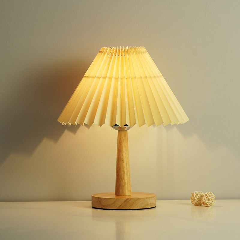 Vintage Pleated Umbrella-shaped LED Table Lamp, Retro LED Desk Light, Stylish Home Decor, Adjustable Brightness, Unique Lighting Design, Mid-century Modern Table Lamp, Warm Light for Living Room, Decorative Nightstand Lamp, Elegant Office Lighting, Vintag