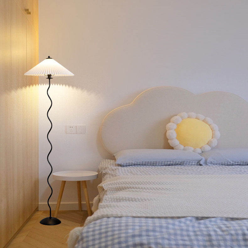 Vintage Fabric Pleated Shade Floor Lamp - 1-Light Standing Light

Illuminate your space with this vintage-inspired standing floor lamp. Featuring a pleated fabric shade, this lamp adds a touch of elegance to any room. Perfect for your living room, bedroom