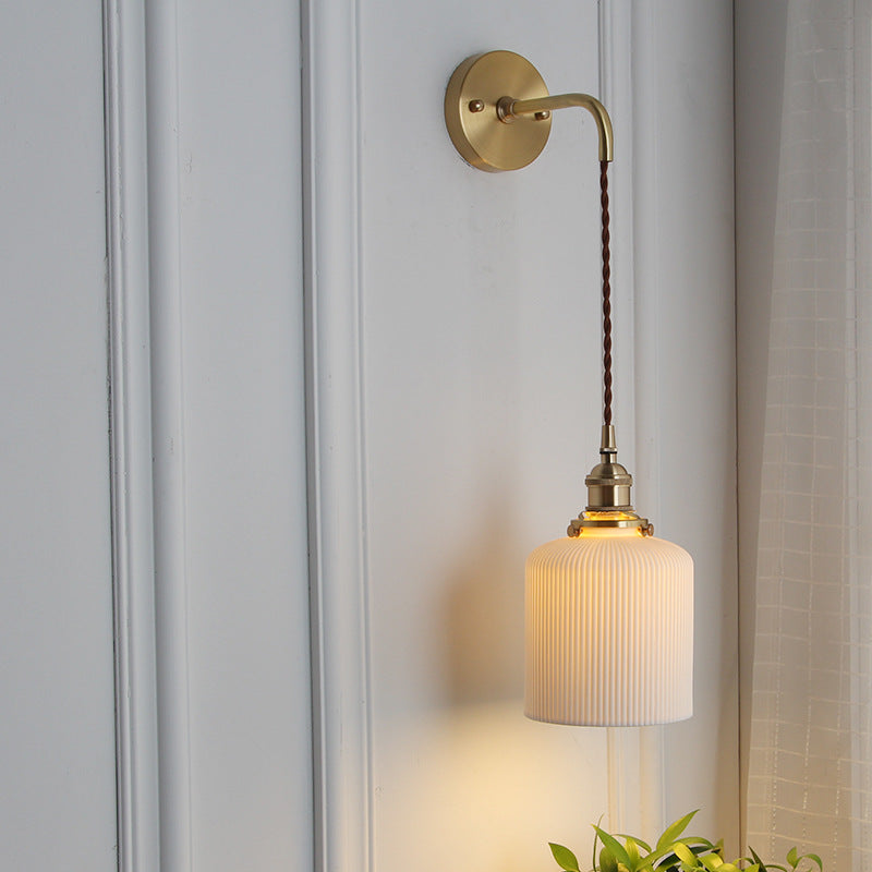 Japanese Retro Minimalist Brass Lucite Wall Sconce 1-Light Lamp