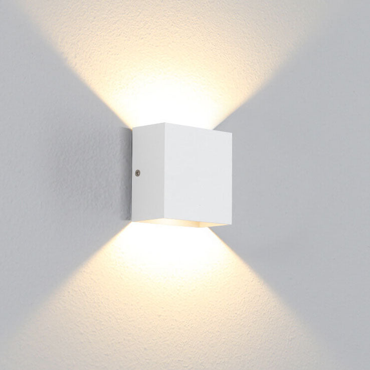 Modern Minimalist Square Aluminum LED Wall Sconce Lamp - Sleek Design, Energy Efficient, Indoor & Outdoor Lighting