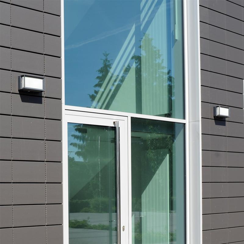 Industrial Waterproof LED Wall Light - Modern Outdoor Lighting