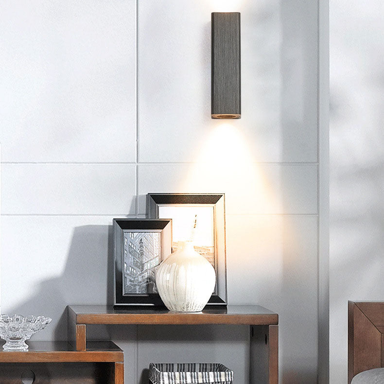 Nordic Minimalist Brushed Aluminum LED Wall Sconce - Rectangular Design, Modern Lighting, Durable Fixture, Energy-Efficient, Home Decor Accent