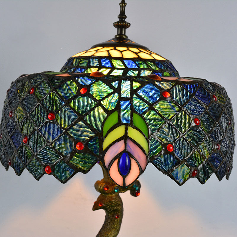 Traditional Tiffany Peacock Gem Dome Glass Resin 1-Light Table Lamp for Living Room Bedroom Decorative Lighting Vintage Home Decor Unique Gift Accent Lamp Craftsmanship Handcrafted Stained Glass Art Light Fixture Classic Design Cozy Atmosphere Bedroom Liv