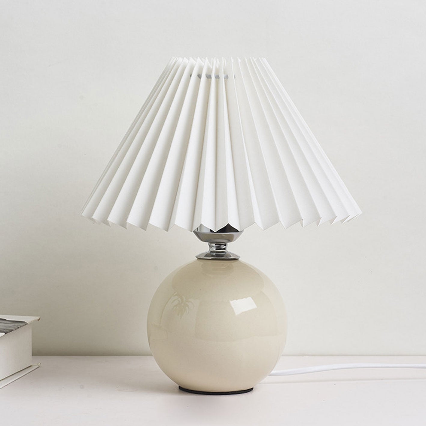 Nordic Minimalist Ceramic Pleated 1-Light Table Lamp, Modern Home Decor Lighting, Scandinavian Design Accent Lamp, Elegant Ceramic Nightstand Light, Stylish LED or Incandescent Table Lamp, Chic Indoor Lighting Fixture, Contemporary Pleated Shade Lamp, Bes