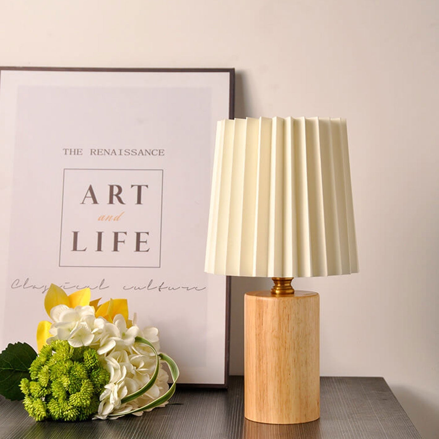Vintage Korean Pleated Column Wooden Base Table Lamp - 1-Light Design