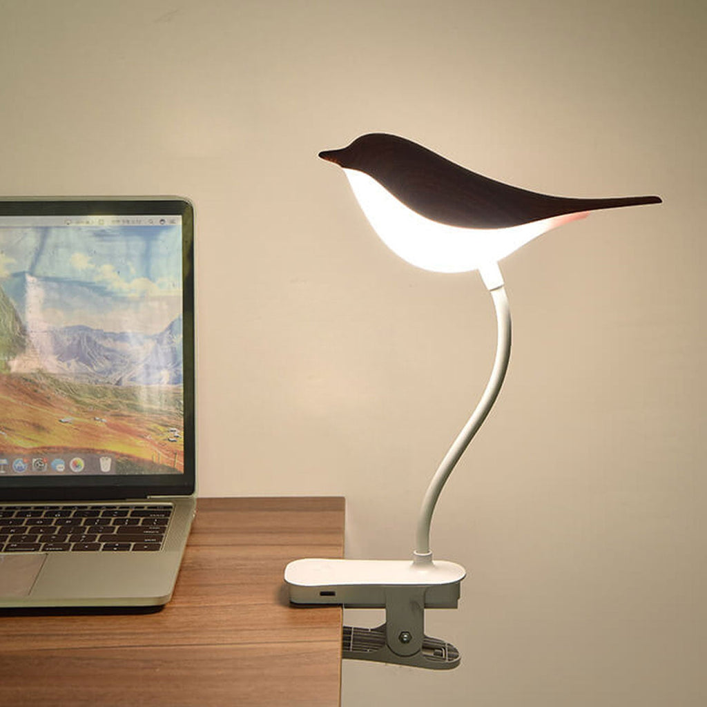 Nordic Creative Bird Clip USB Charging LED Night Light Table Lamp Decorative Bedside Lamp Brightness Adjustable Portable Design Cute Bird Shape for Kids Room Nursery Bedroom Home Office Lighting Gift Idea