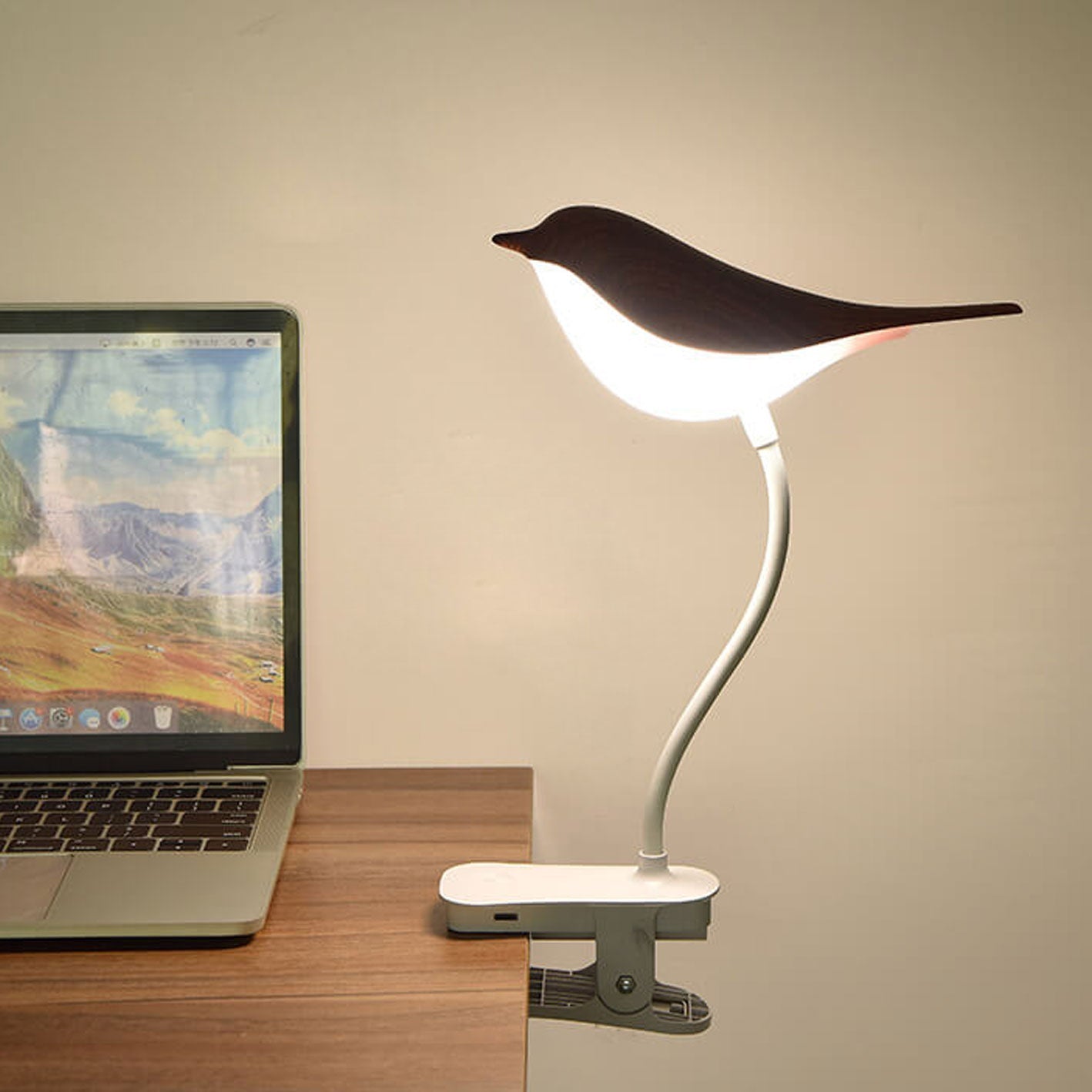Nordic Creative Bird Clip USB Charging LED Night Light Table Lamp Decorative Bedside Lamp Brightness Adjustable Portable Design Cute Bird Shape for Kids Room Nursery Bedroom Home Office Lighting Gift Idea
