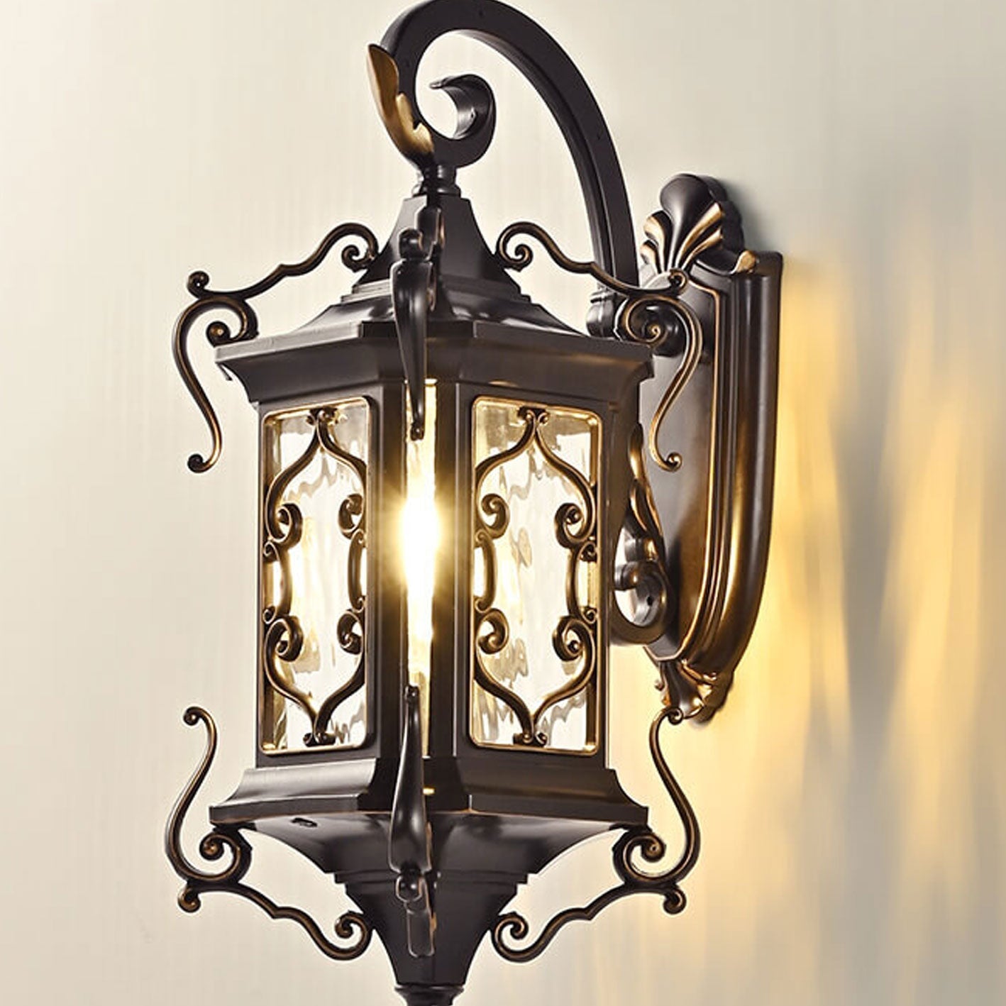 European Palace Outdoor Waterproof Wall Sconce Lamp - 1-Light Decorative Fixture for Gardens and Patios