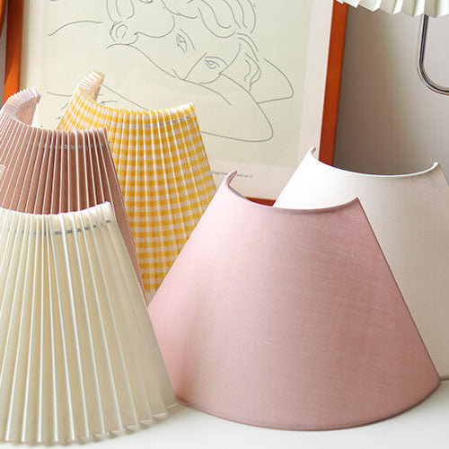 Modern Solid Wood Pleated Semi-Circle Wall Sconce - 1-Light Lamp for Stylish Decor