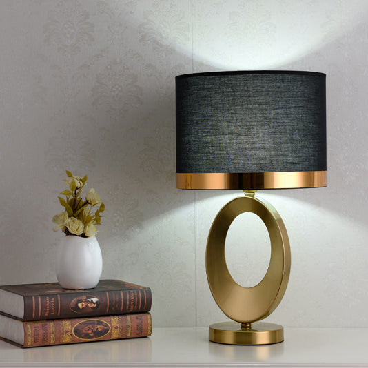 Modern Luxury Fabric Ring Base 1-Light Table Lamp Elegant Home Decor Contemporary Lighting Stylish Nightstand Lamp Designer Table Lamp Soft Glow Bedroom Lighting USB Table Lamp Modern Interior Design Lighting Solutions High-End Table Lamps for Living Room