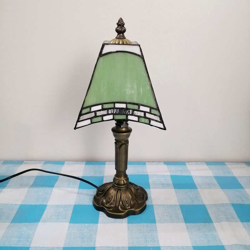 Traditional Tiffany Square Stained Glass Table Lamp - 1-Light Iron Fixture for Bedroom Decor