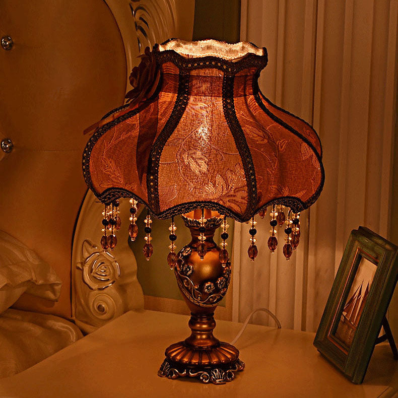 European Luxury Fabric Lace Resin 1-Light Table Lamp - Elegant Home Decor, Designer Lighting, Vintage Style Accent Lamp, Luxurious Bedroom Lighting, Chic Living Room Decor, Stylish Table Light, Decorative Resin Lamp, Unique Fabric Design, Modern Interior