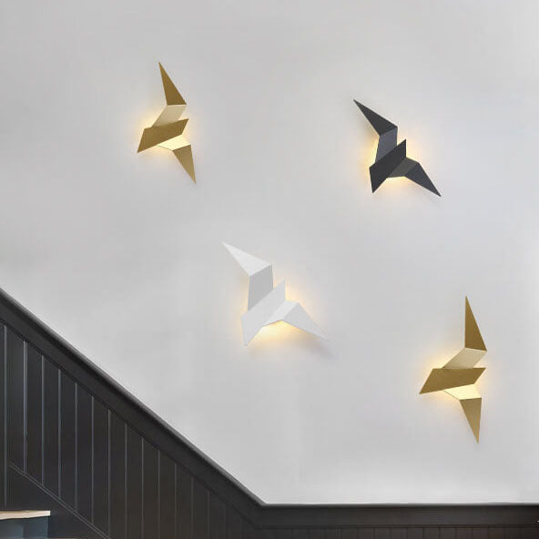 Modern Bird Metal LED Wall Sconce - Creative Flying Design, 1-Light Fixture for Home Decor, Stylish Wall Lighting