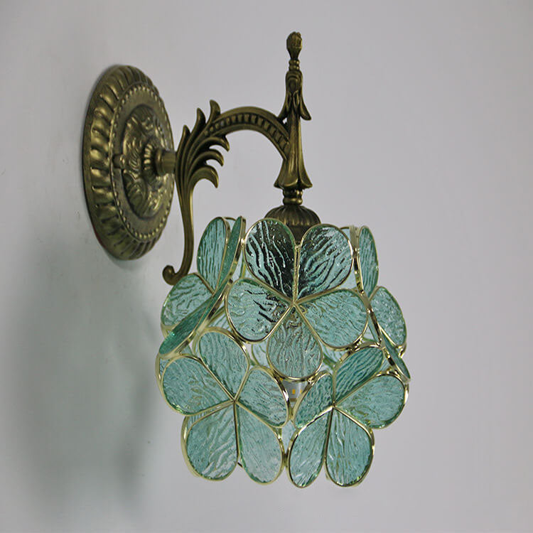European Vintage Tiffany Flower Glass Wall Sconce Lamp, 1-Light Metal Fixture, Decorative Lighting, Art Glass Accent, Retro Wall Light for Home Decor