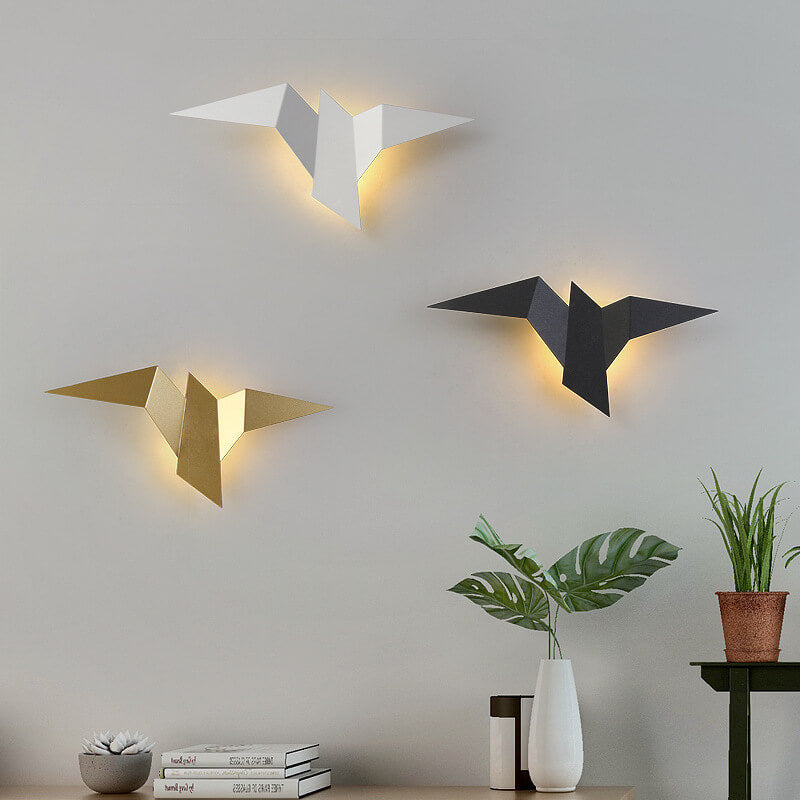 Modern Bird Metal LED Wall Sconce - Creative Flying Design, 1-Light Fixture for Home Decor, Stylish Wall Lighting