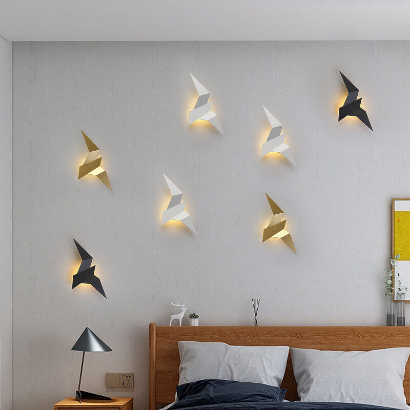 Modern Bird Metal LED Wall Sconce - Unique Flying Design, Adjustable Light Angle, Contemporary Home Decor, Energy Efficient Lighting, Stylish Wall Lamp for Living Room and Bedroom