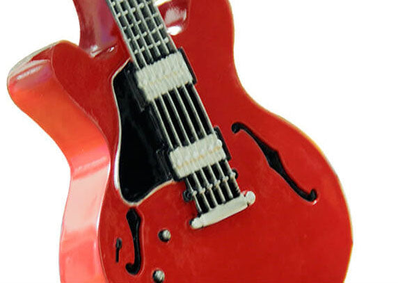 Cartoon Creative Fabric Shade Guitar 1-Light Table Lamp, Unique Children's Bedroom Lighting, Musical Theme Décor, Fun Nursery Lamps, Playful Home Office Lighting, Kid-Friendly Table Lamps, Stylish Modern Lamp for Music Lovers, Vibrant Decorative Lighting