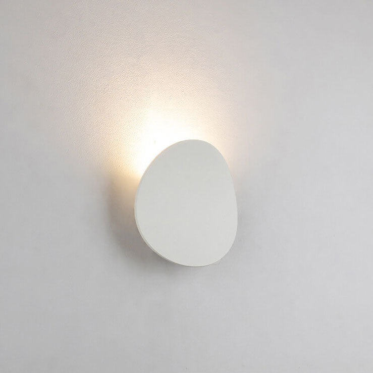 Minimalist 1-Light LED Wall Sconce for Indoor Outdoor Use