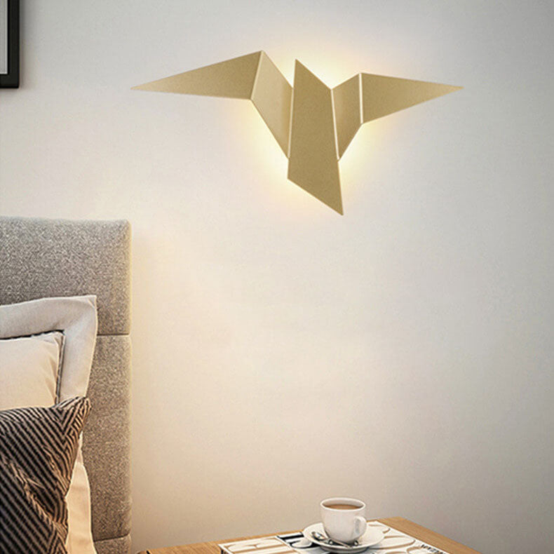 Modern Bird Metal LED Wall Sconce - Unique Flying Design, Adjustable Light Angle, Contemporary Home Decor, Energy Efficient Lighting, Stylish Wall Lamp for Living Room and Bedroom