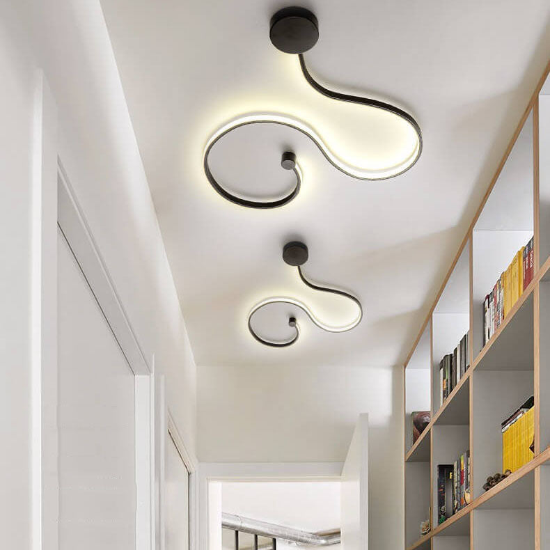 Modern Curved LED Wall Sconce - Aluminum Snake-Shaped 1-Light Lamp