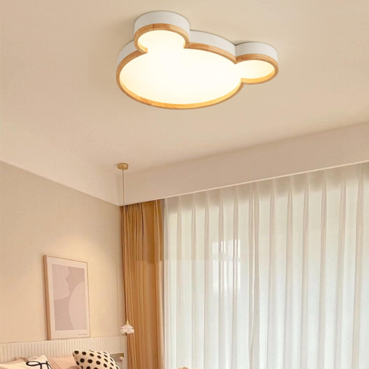 Nordic Wood Bear Shape LED Kids Ceiling Light - Flush Mount Illumination for Children's Room